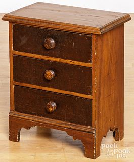 Small pine and walnut three-drawer chest, 19th c.