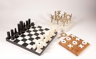 Contemporary Black and White Boxed Chess Set