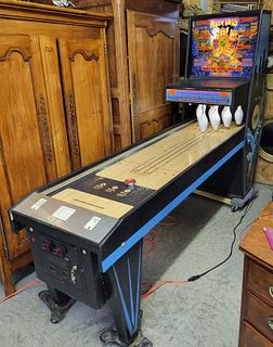 Vintage 1985 Williams Inc. Alley Cats Shuffle Bowling Arcade Game