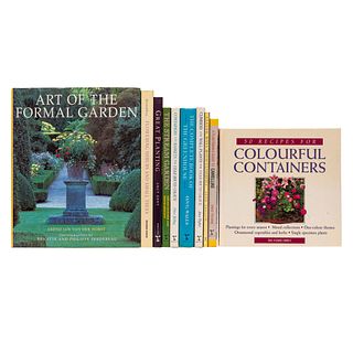 Flowering Shrubs and Small Trees / The Stream Garden / A Plantsman’s Guide to Camellias / The Complete Book... Piezas: 10