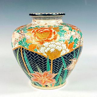 Chinese Ceramic Floral Shiliuzun Shaped Vase