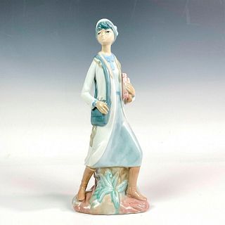 Casades Porcelain Figurine