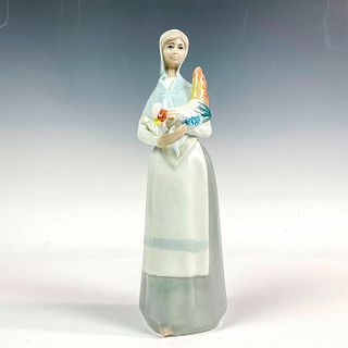 Casades Porcelain Woman Figurine