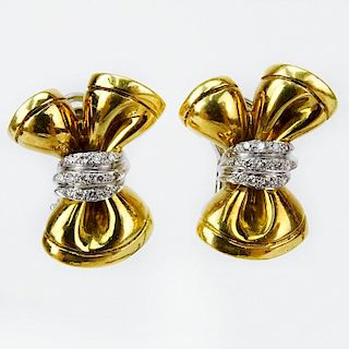Lady's Vintage Italian 18 Karat Yellow Gold Bow Earrings
