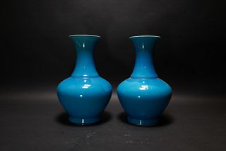 A PAIR OF CHINESE PEACOCK BLUE 'PHOENIX TAIL' VASE, 20TH CENTRY