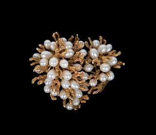 14K Cultured Pearls Mounted in a Brooch