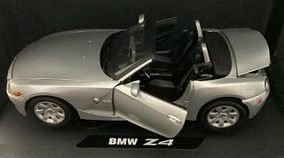 BMW Z4 SILVER 1/18 Vehicle