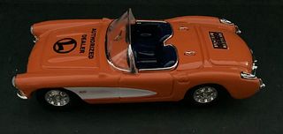 Lionel authorized Dealer vehicle '57 Corvette Die-Cast Car