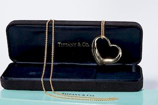 Elsa Peretti 18K Tiffany & Co.Heart Pendant