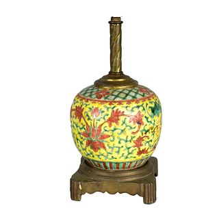 Antique Chinese Famille Rose Porcelain Jar