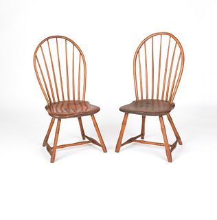 Pair of bowback windsor chairs, early 19th c.