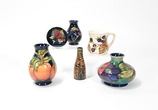Five Moorcroft pottery pieces, 20th c., tallest -/