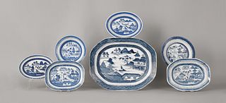 Seven pieces of Chinese export Canton porcelain, 1