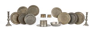 Fifteen pieces of miscellaneous pewter, 19th and 2