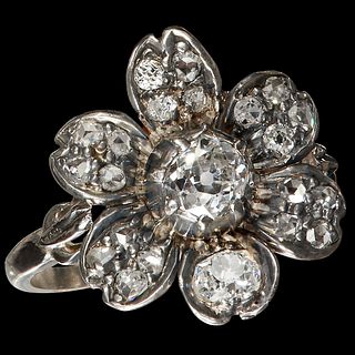 DIAMOND FLORAL CLUSTER RING