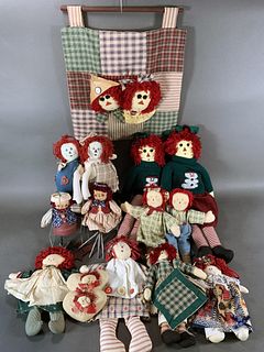 RAGGEDY ANN & ANDY STYLE DOLLS AND DECOR