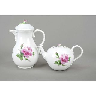 Two teapots, Meissen, marks af