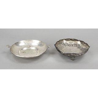 Two round bowls, 20th c., 1x G