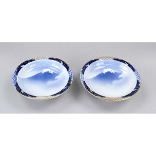 Pair of footed bowls, Japan,