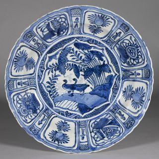 CHINESE EXPORT PORCELAIN BLUE AND WHITE KRAAK DISH