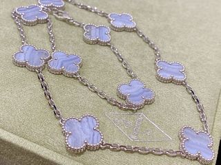 Van Cleef & Arpels Vintage Alhambra necklace, 10 motifs. 18k white gold, Chalcedony