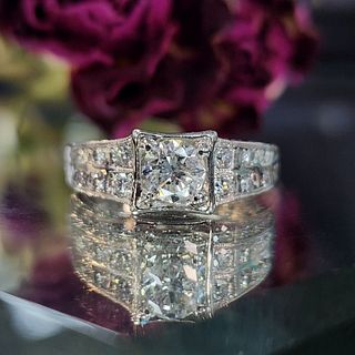 Platinum Vintage-Inspired Romantic Diamond Ring