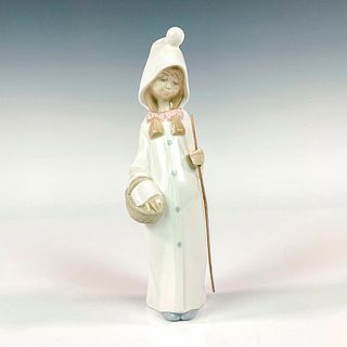 Girl With Basket 100678 - Lladro Porcelain Figurine