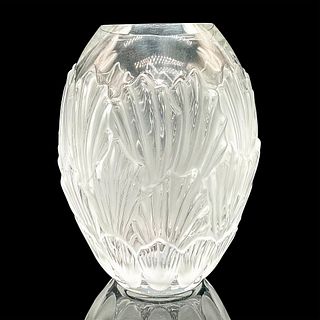 Lalique Crystal Vase, Sandrift