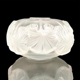 Lalique Crystal Nympheas Vase