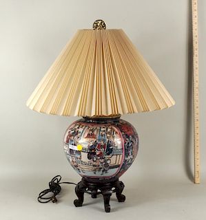 Asian Porcelain Urn Lamp