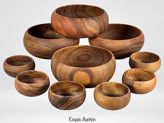 Set of 10 Tondo Acacia Wood Bowls. Range in diame.