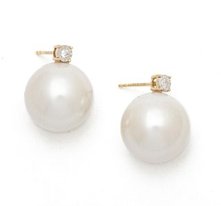 South Sea Pearl (15mm) Earrings, 18kt Gold & Diamonds, 10g