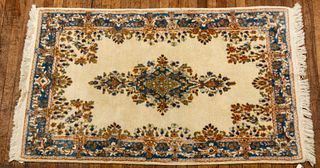 Persian Kerman Handwoven Wool Rug, 20th C., W 3' L 5' 2''