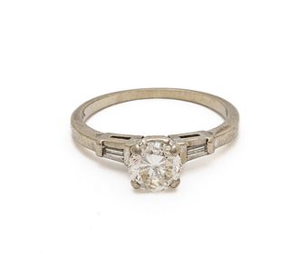 Round Cut Diamond & 14kt White Gold Ring, 2g Size: 5