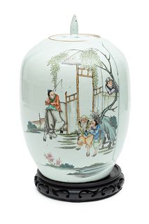Chinese Painted Porcelain Covered Jar, Ca. 1900, H 13" Dia. 8"