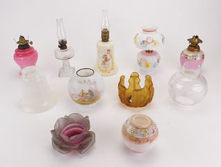 5 Victorian style small vanity oil lamps