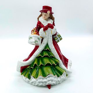 Christmas Day 2010 HN5379 - Royal Doulton Figurine