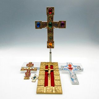 5pc Religious Wood, Metal and Ceramic Crosses
