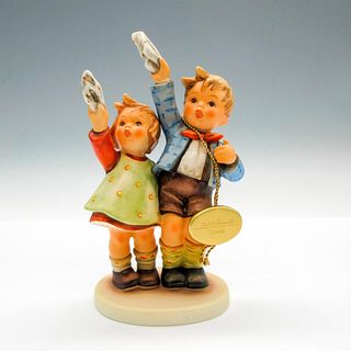Goebel Hummel Porcelain Figurine, Auf Wiedersehen 153/I