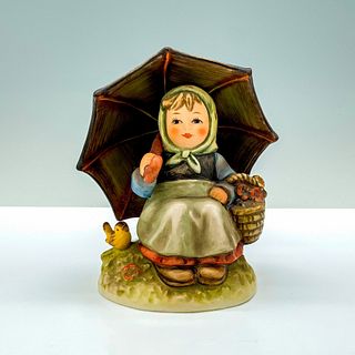Goebel Hummel Porcelain Figurine, Smiling Through