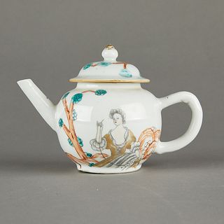 Chinese Export Famille Verte Porcelain Teapot