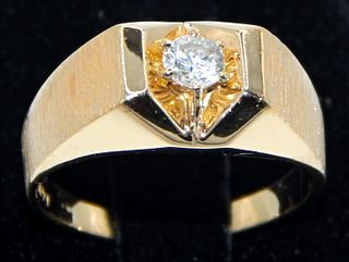14k Gold & Diamond Ring .27 ct Brilliant Cut Center