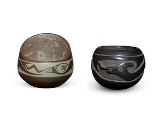 Two Puebloan blackware pottery vessels