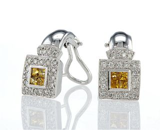 18kt White Gold 0.58 ctw Diamond Earrings
