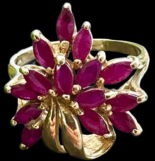 Vintage 14k Gold & Ruby Flower Ring sz 9
