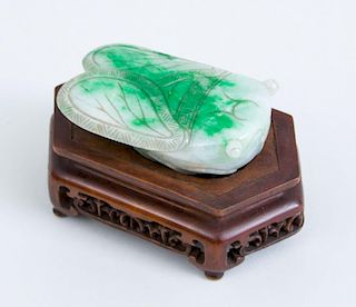 CHINESE CARVED JADEITE BEETLE-FORM BOX AND COVER