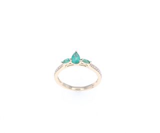 Triple Stone Emerald Diamond 14k Yellow Gold Ring