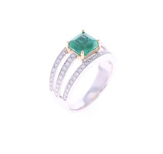 Elegant Emerald VS1 Diamond & 18k Two Tone Ring