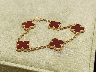 Van Cleef & Arpels Vintage Alhambra Bracelet 5 Motifs 18K Yellow Gold & Carnelian.