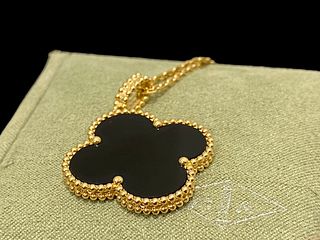 Van Cleef & Arpels Magic Alhambra Long Necklace, 1 Motif 18K Yellow Gold & Onyx

